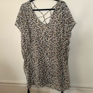 Cover up XL. Leopard